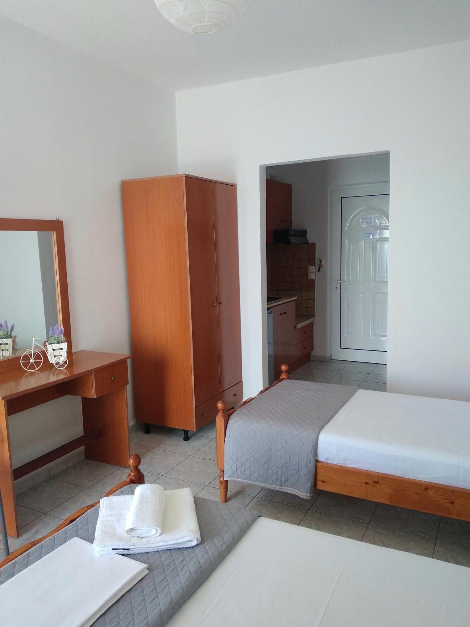 Nadim Rooms Himare Eksteriør bilde