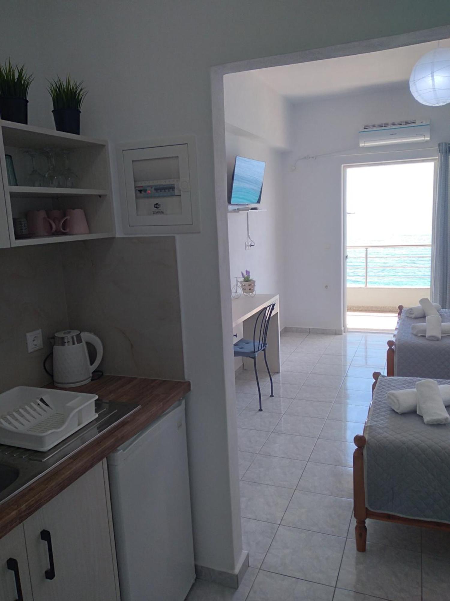 Nadim Rooms Himare Eksteriør bilde